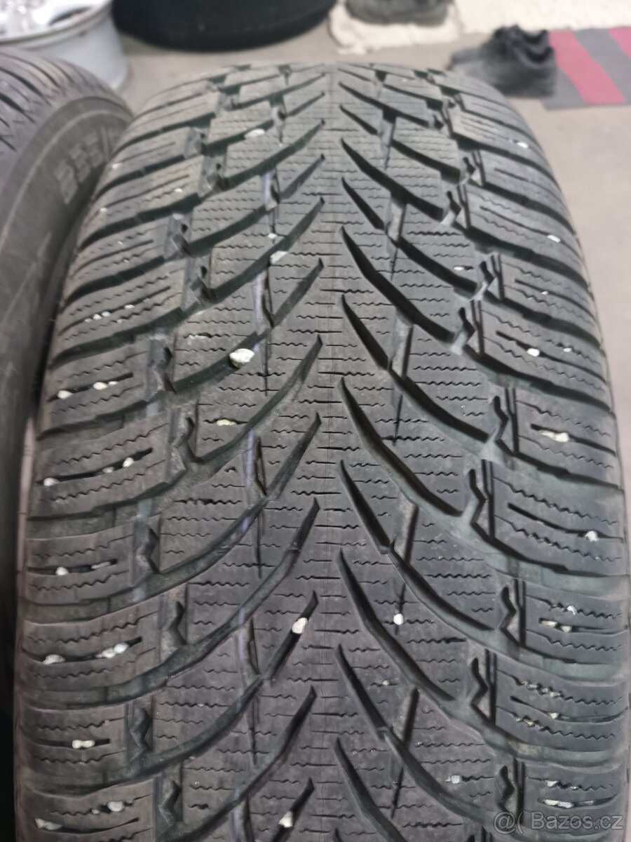 235/65/18 Nokian extra load - 2