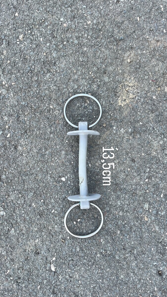 PRODÁM PÁR VĚCÍ, NUTNĚ SE JICH POTŘEBUJI ZBAVIT - 2