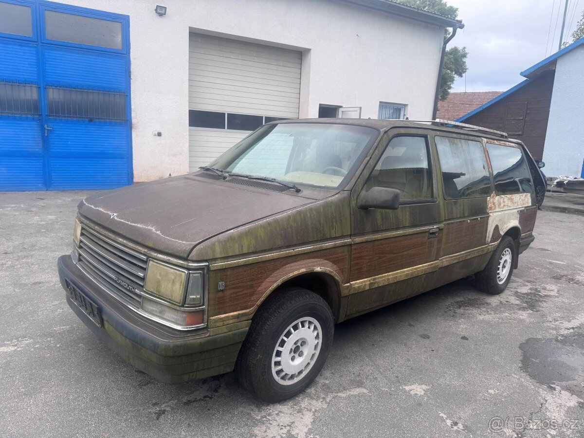 Chrysler Grand Voyager 1 model 1988 3,0 - 2