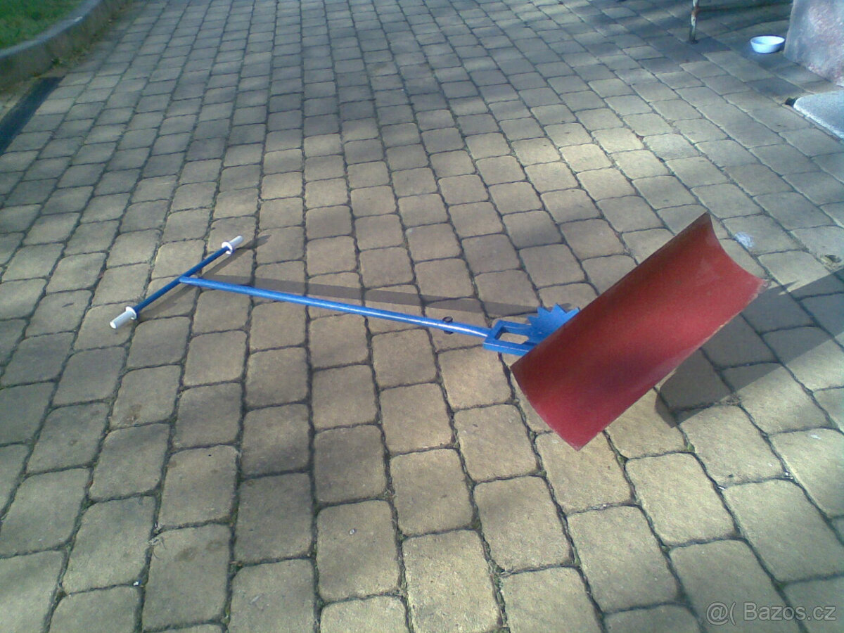 Ruční sněžný pluh - 2
