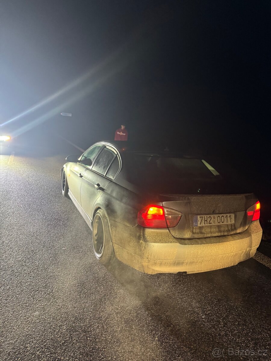 E90 325i - 2