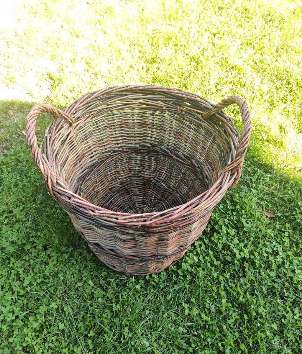 KOŠ PROUTĚNÝ PLETENÝ VELKÝ - 2