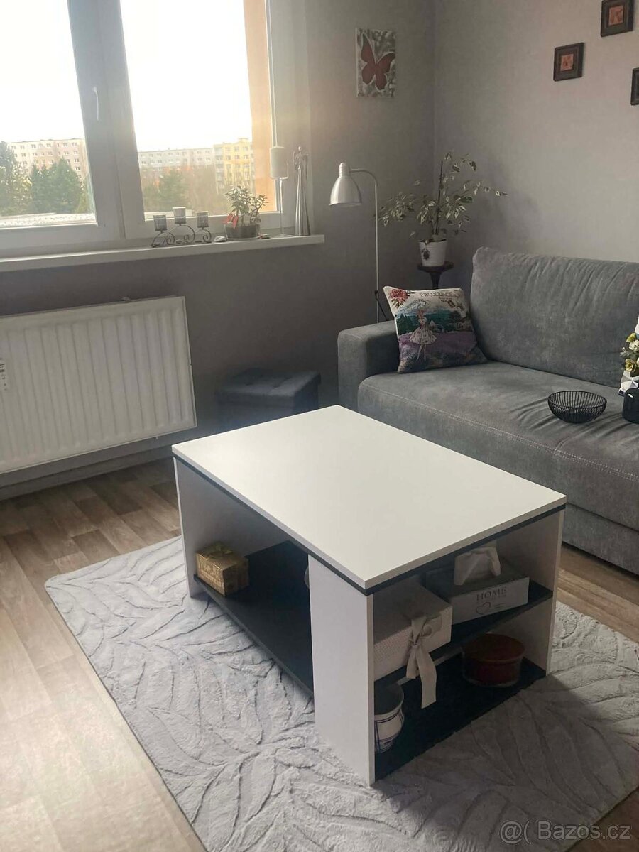 Konferenční stolek - 2