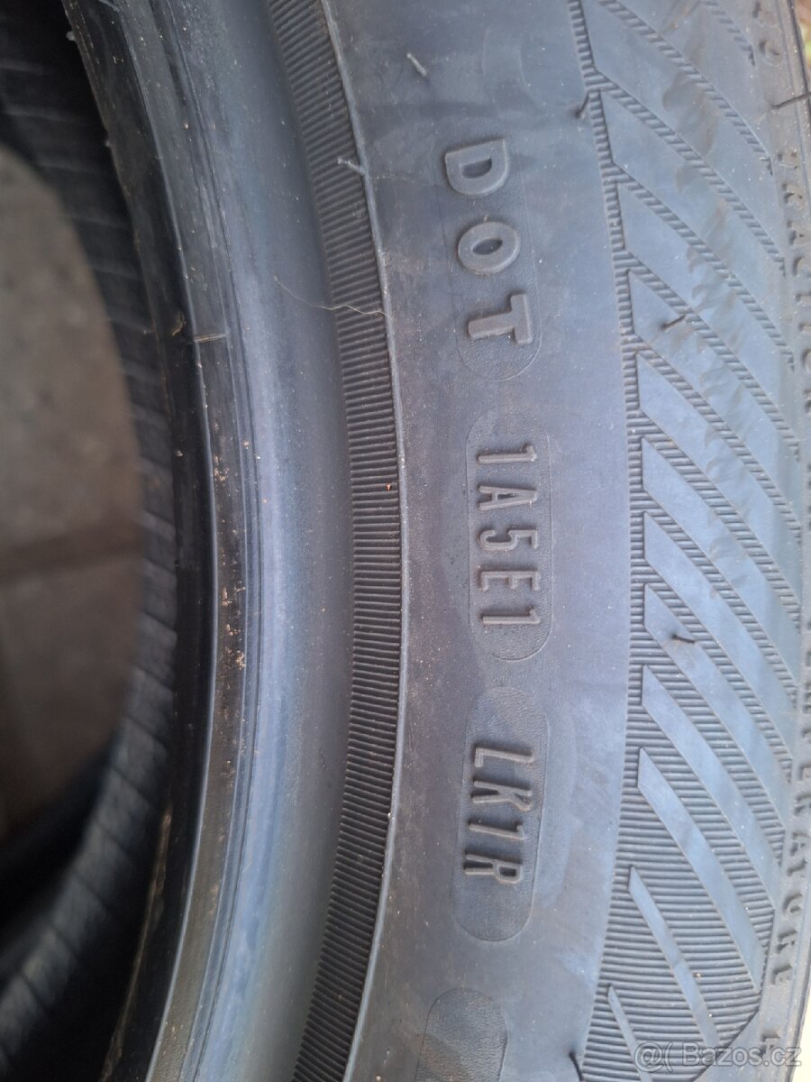 Pneu letni 205/55 R17 - 2