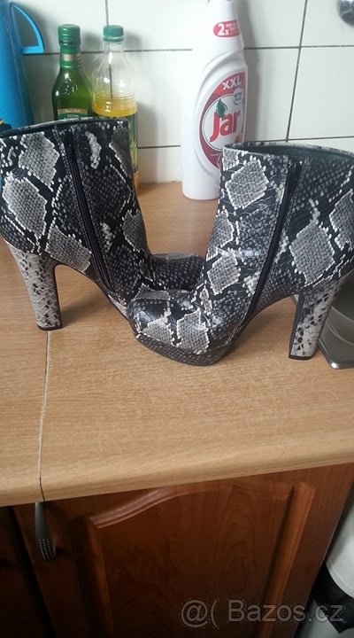 Dámské boty s hadím vzorem - 2