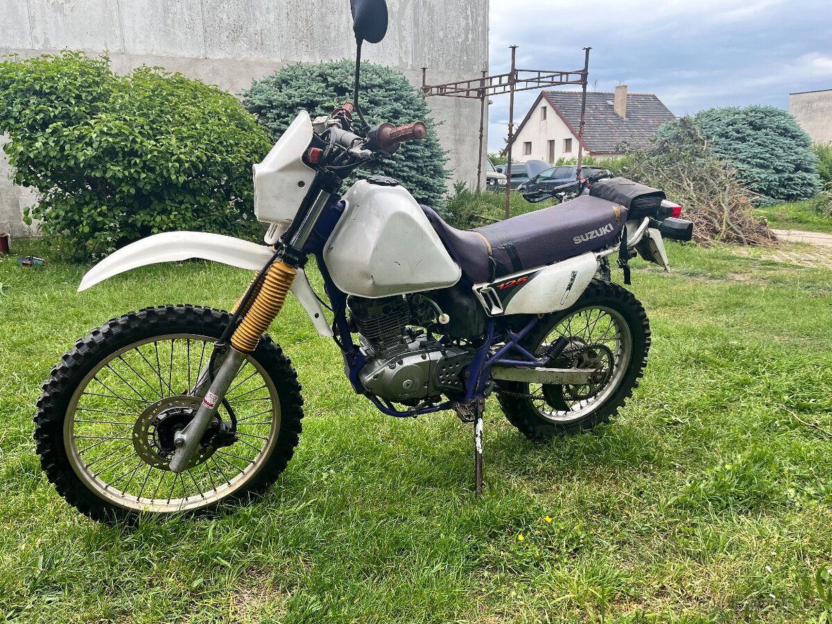 Suzuki DR 125