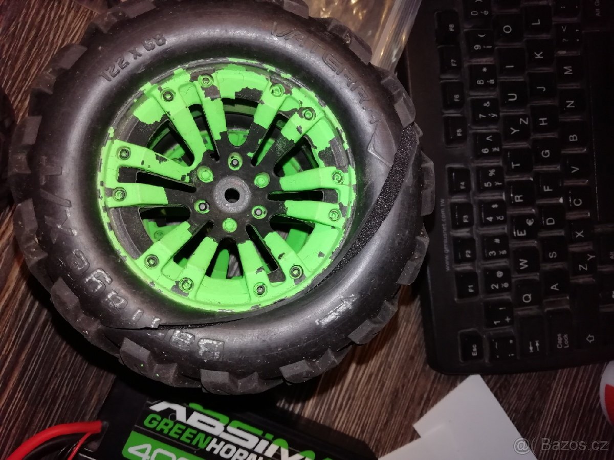 rc auto Vaterra halix - 2