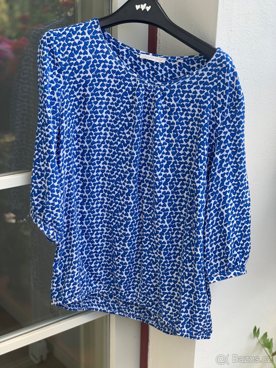 Blůza, halenka Christian Berg modrobílá se srdíčky vel. 40 - 2