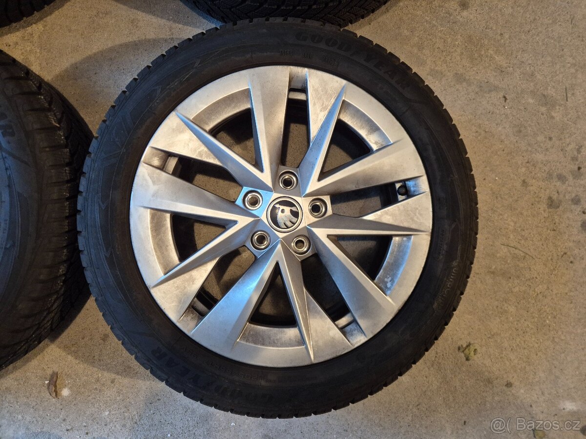 ALU kola ŠKODA"Rotare"ET46 5x112 Zimní pneu 205/55/R17 - 2