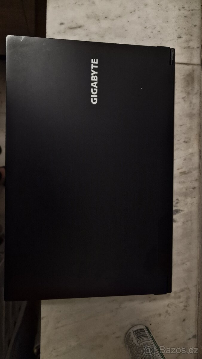 Herní notebook Gigabyte G5 KF – i5 / RTX 4060 / 16GB RAM / 5 - 2