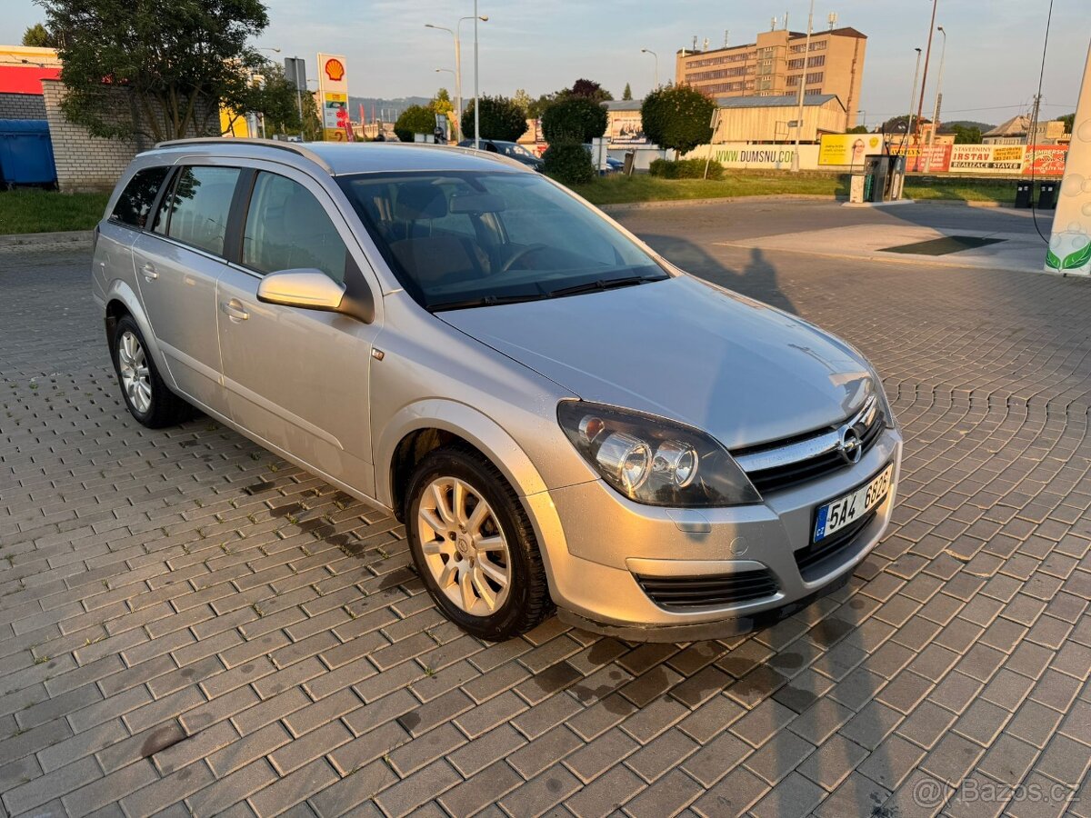 Opel Astra Caravan 1.6 Twinport 77KW - plně pojízdné - 2