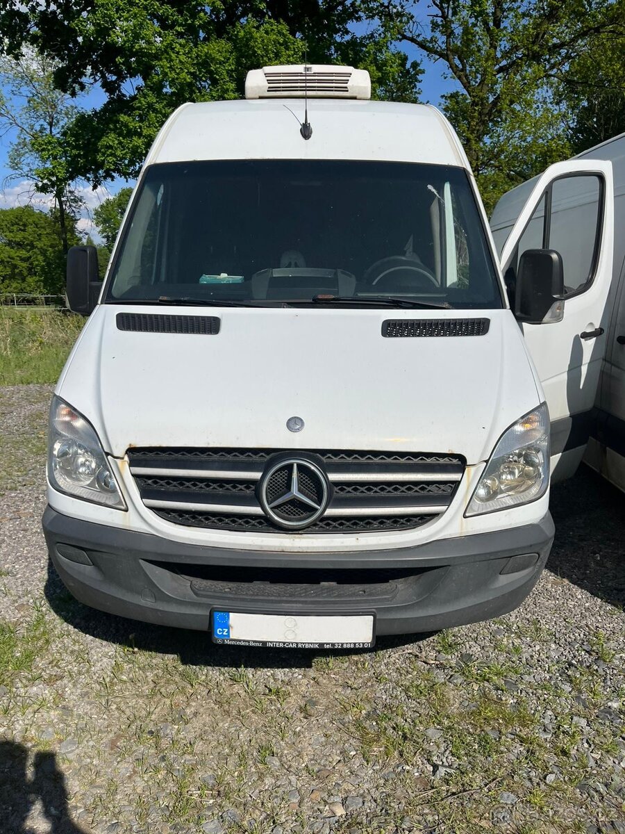 Mercedes Benz Sprinter 418 CDI chlaďák - 2