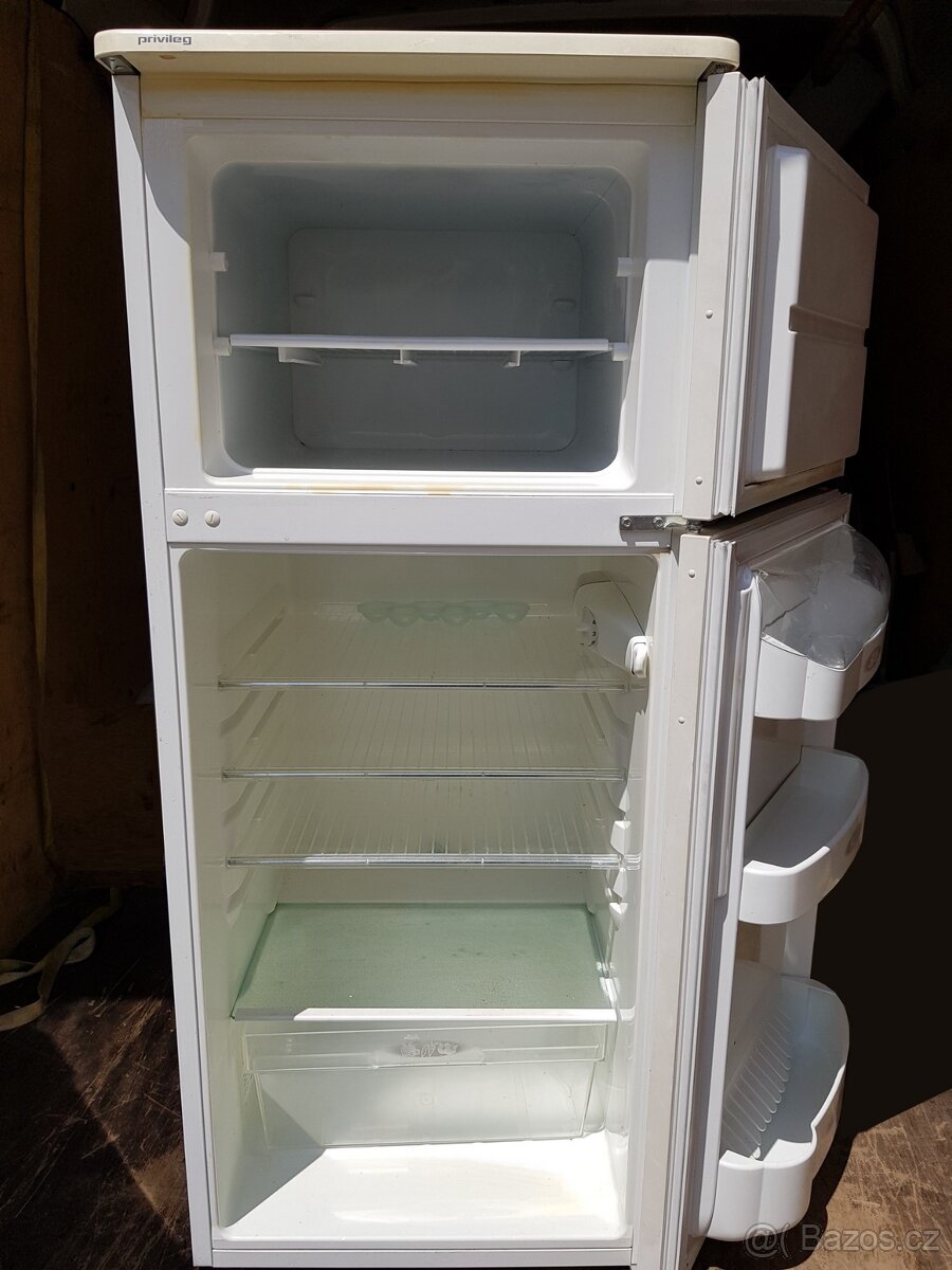 DOVOZ MOŽNÝ - velká lednice s horním mrazákem - 2