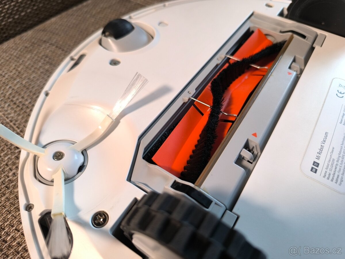 Robotický vysavač Xiaomi Mi Robot Vacuum - 2