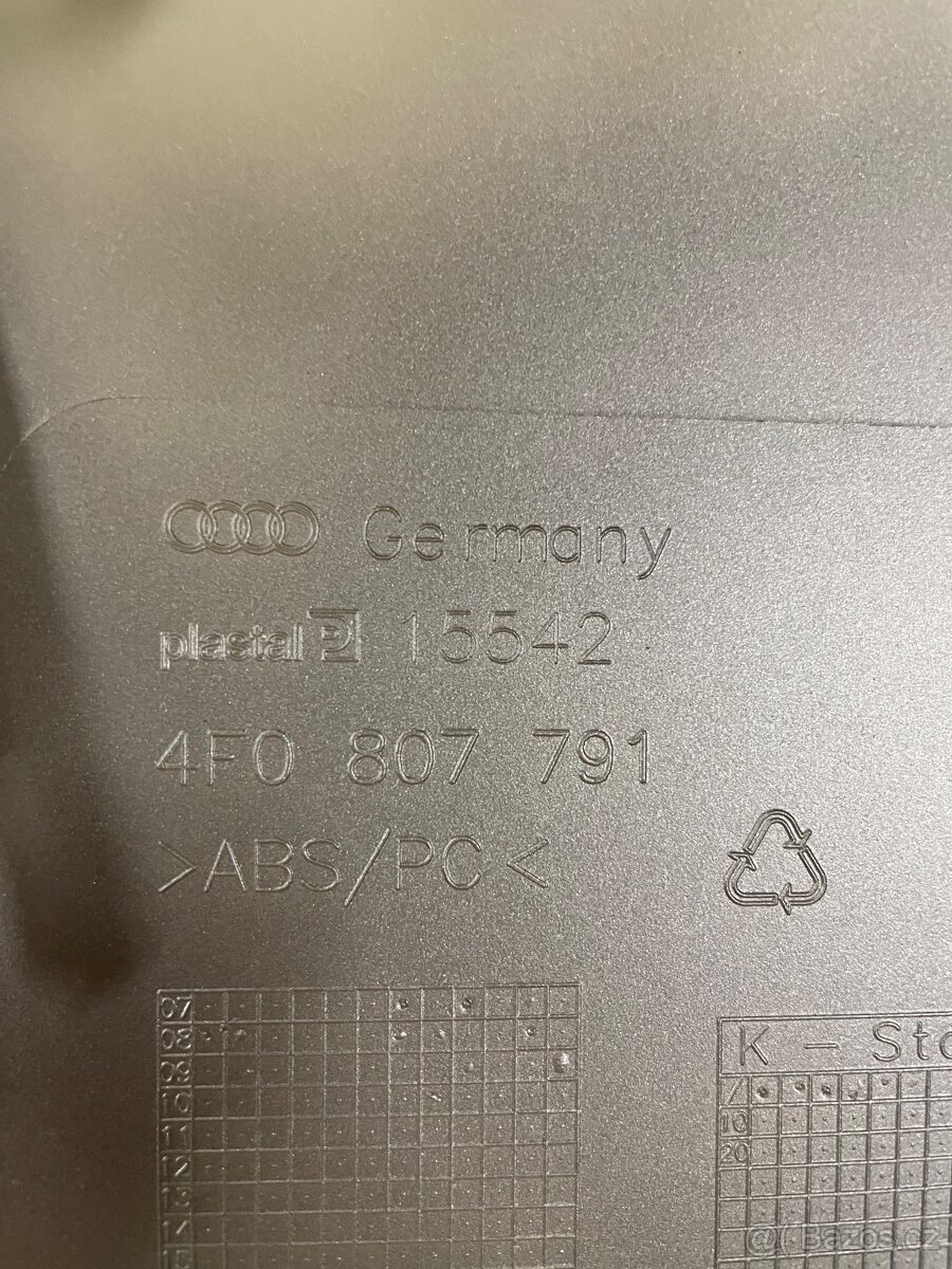 A6 4f prostřední část zadního difuzoru - 2