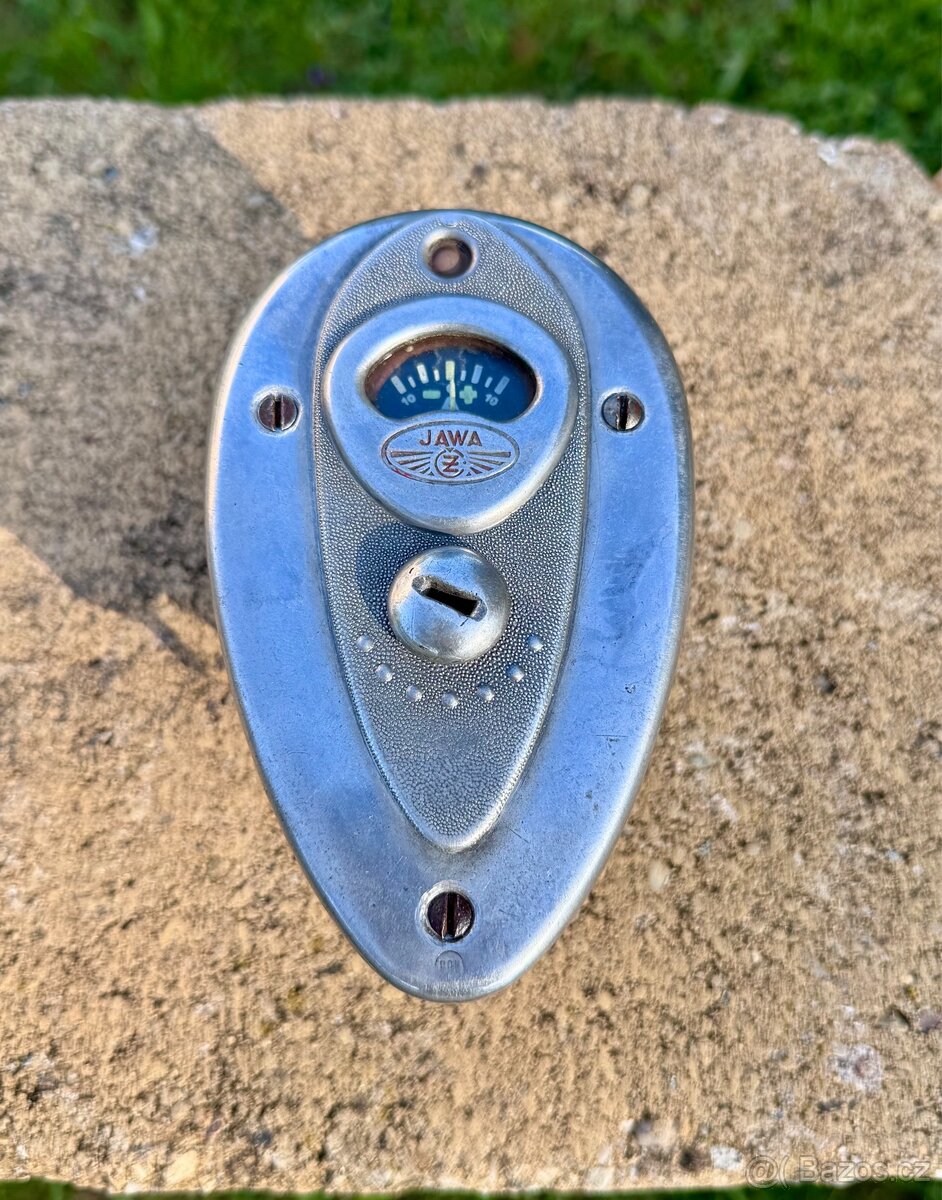 Jawa pullitr, perak, kyvacka - spinacka 10A - 2