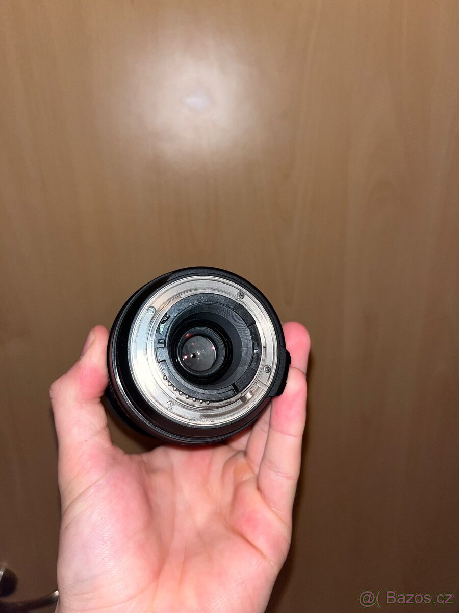 Tamron AF 70-300 mm f/4,0-5,6 Di LD Macro - 2