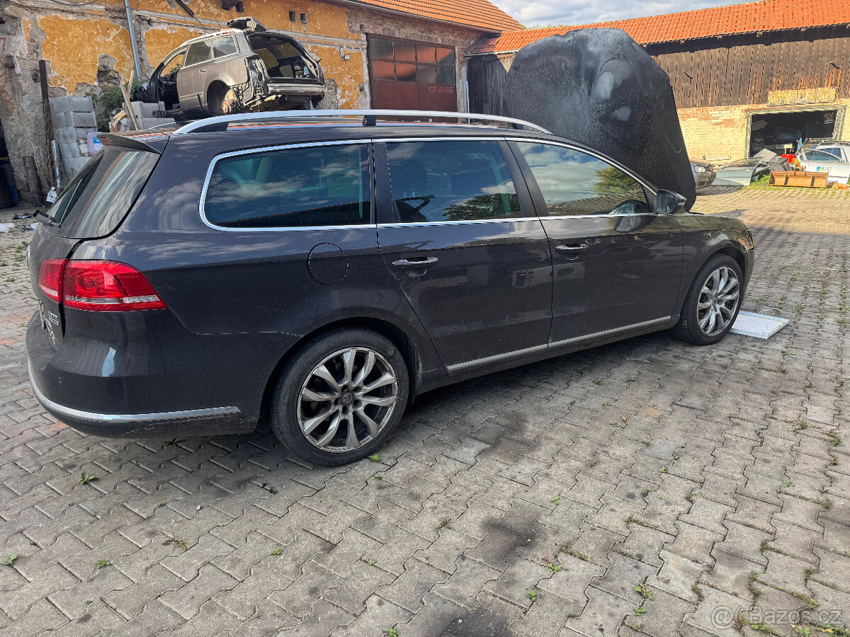 Passat B7 2012 - Pouze díly , Hořovice okr Beroun - 2