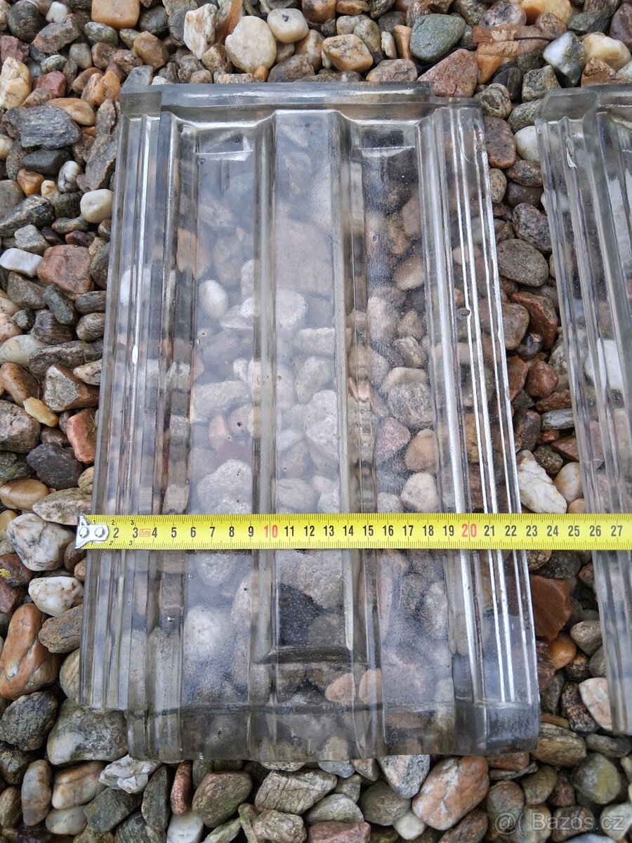 Skleněné prosvětlovací střešní tašky - 2