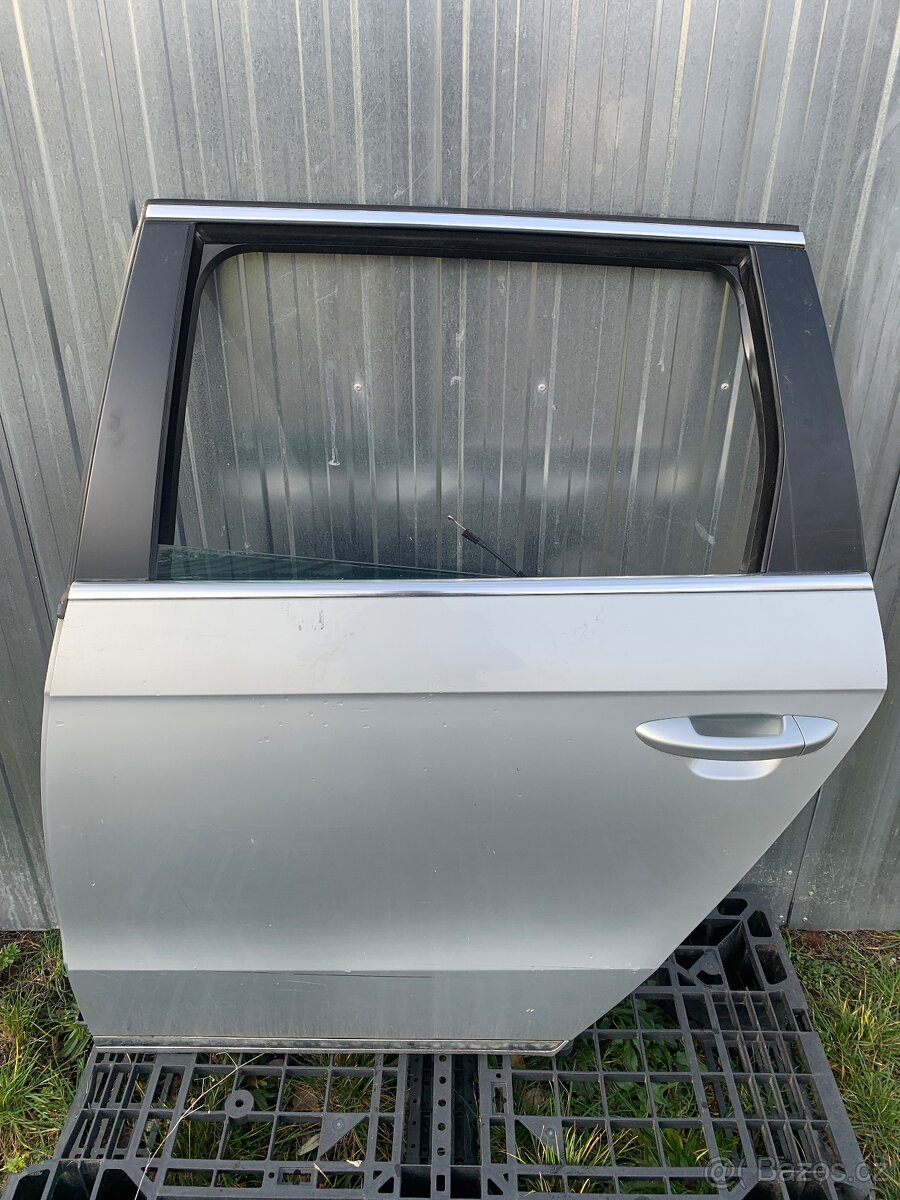 Levé dveře vw passat b7 combi, cena za kus - 2