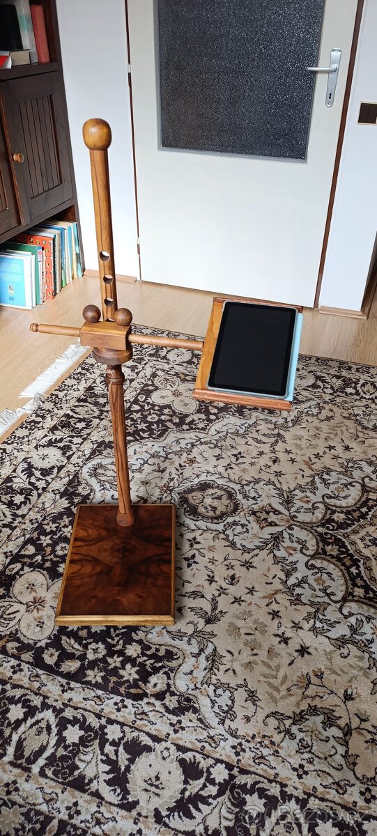 Multifunkční stojan - variabilní, ruční výroba - 2