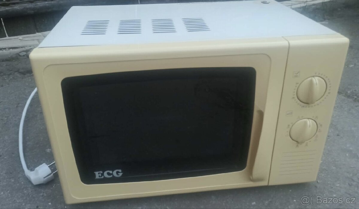 Mikrovlnná trouba ECG - 2