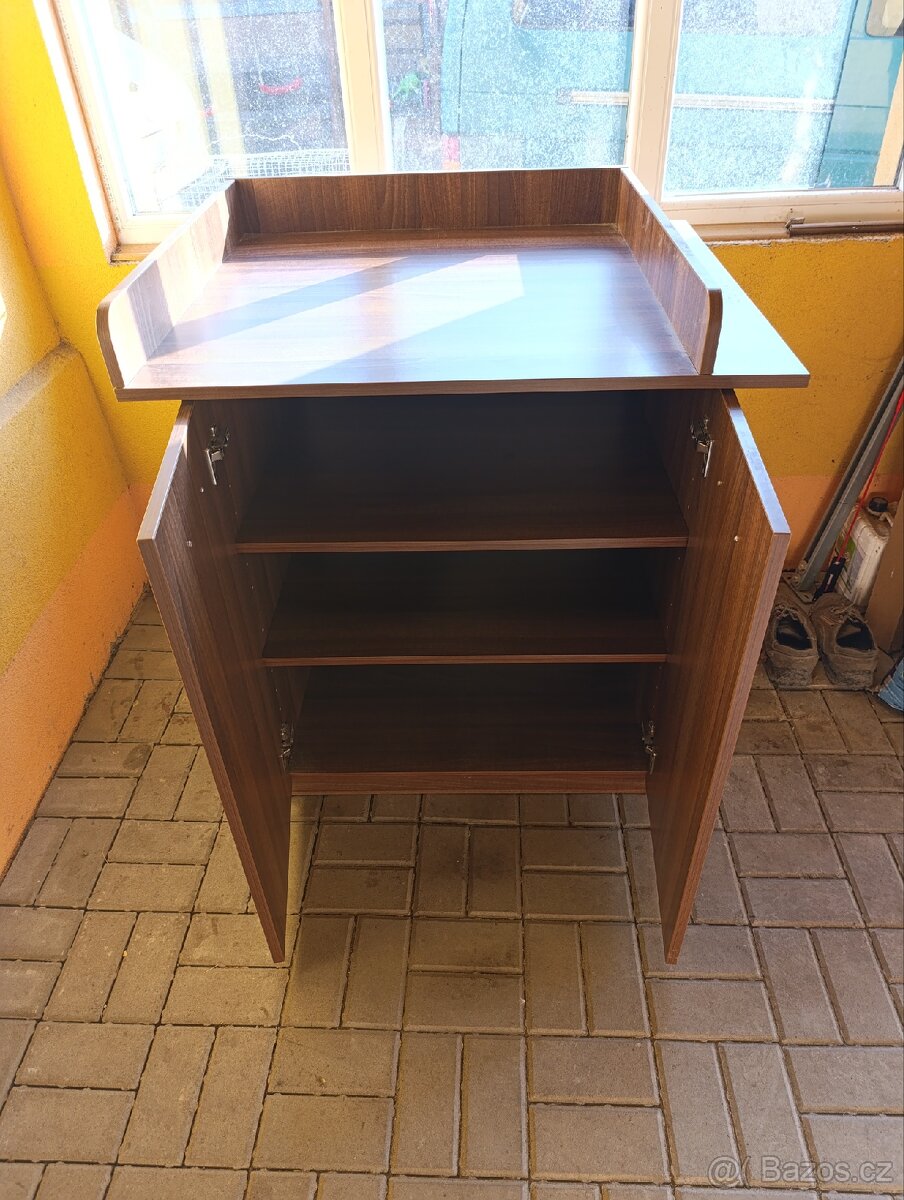 Přebalovací pult - 2