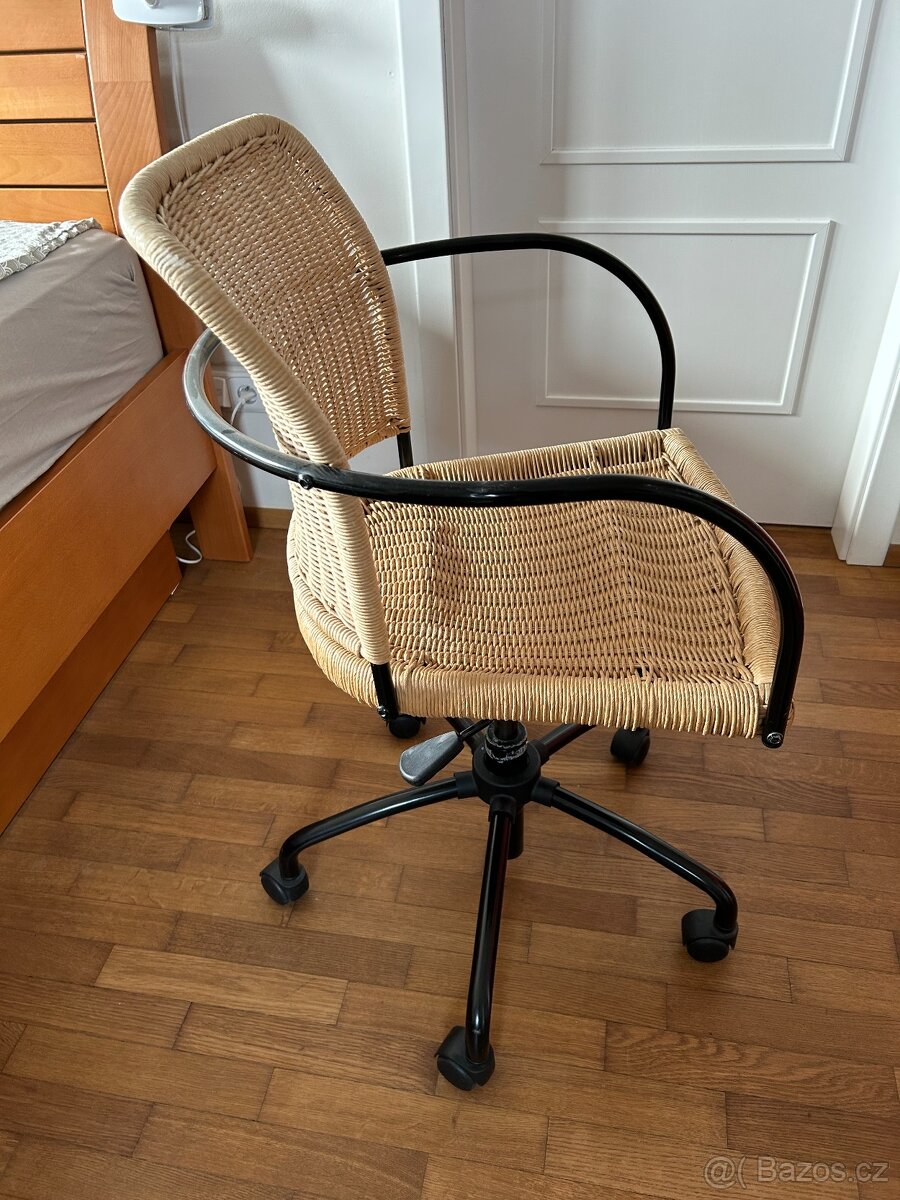 Otočná ratanová řidle GREGOR IKEA - 2