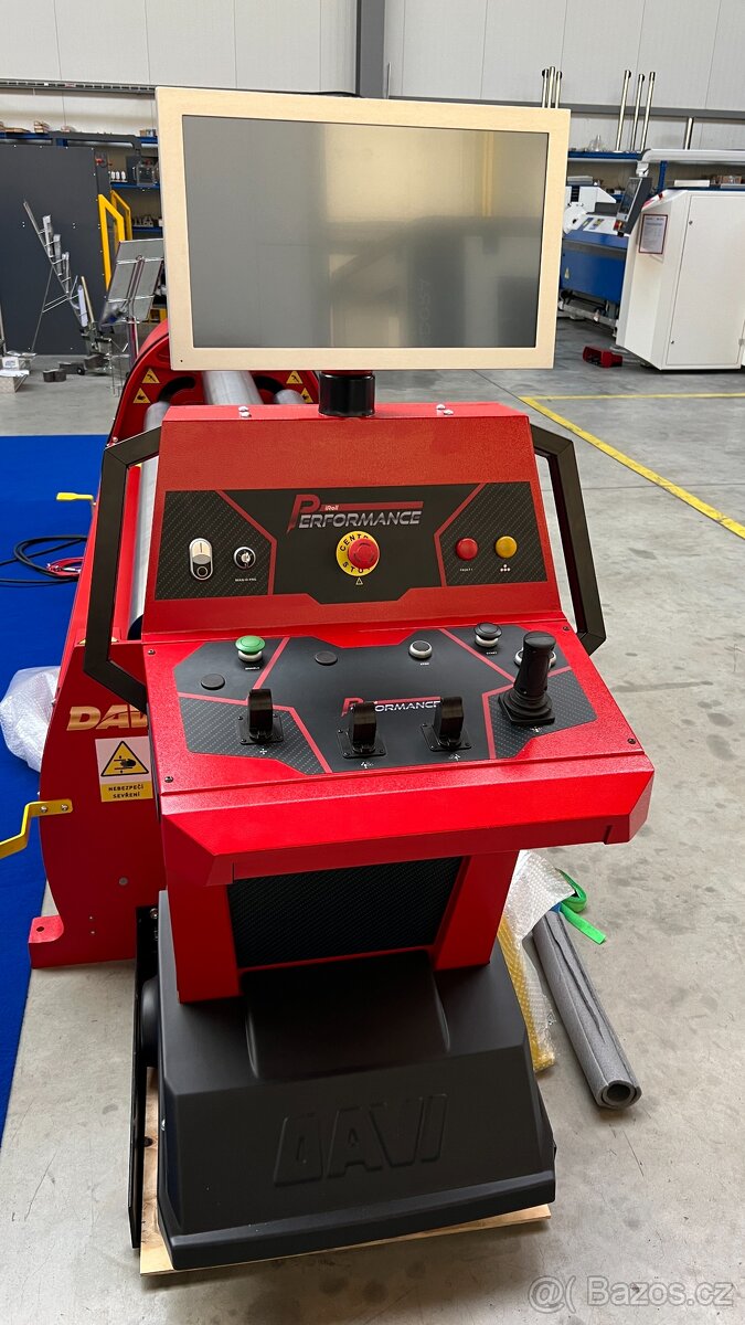 Hydraulická zakružovačka plechů DAVI, model MCA 2019 - 2