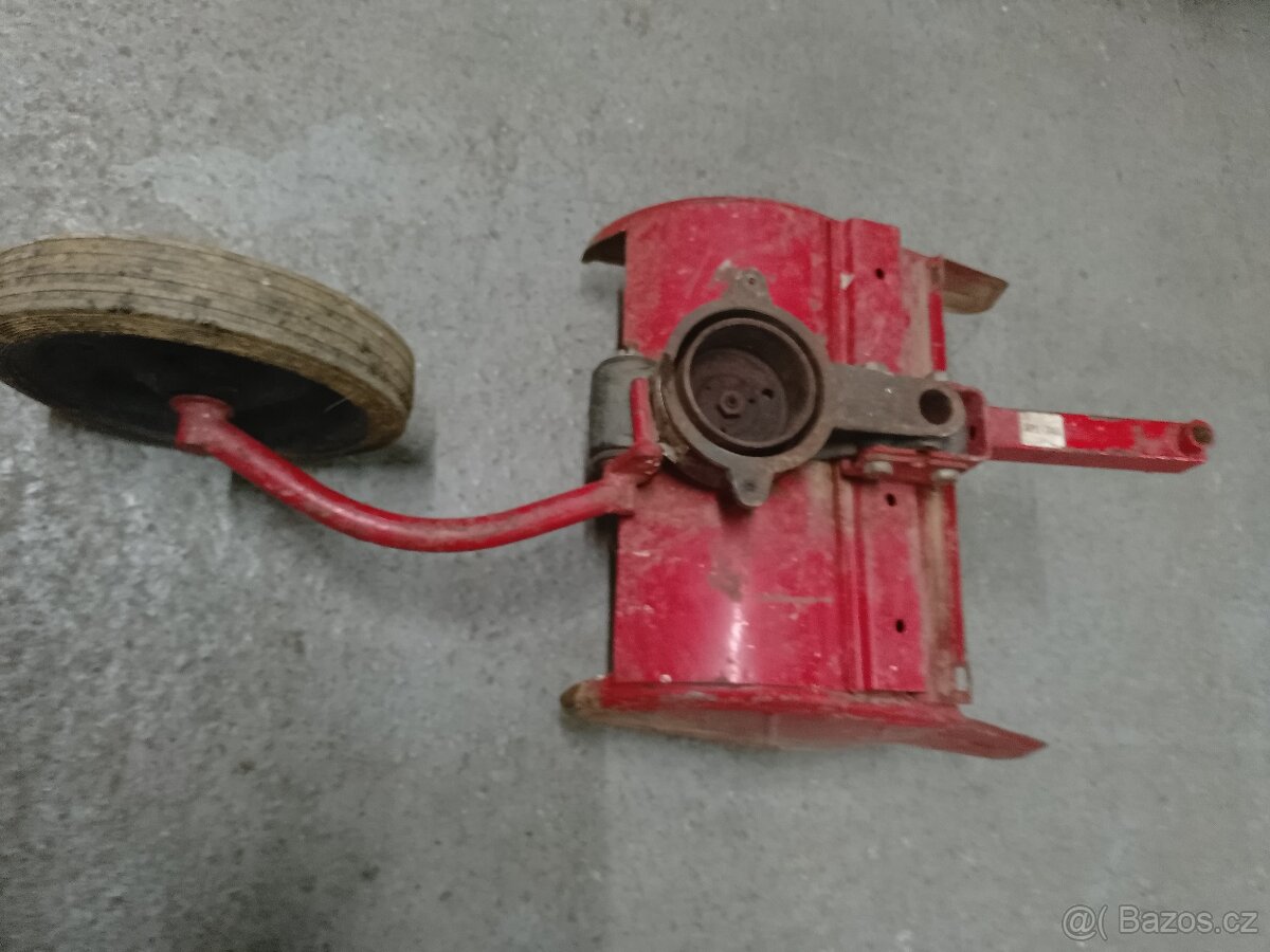 Vari rotační,kypřicí plečka,okopávačka - 2