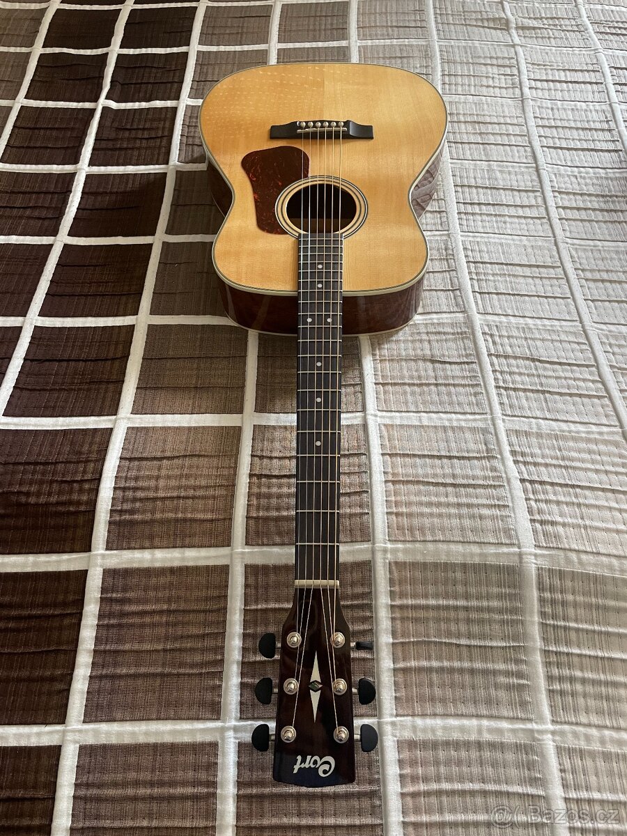 Kytara Cort - 2
