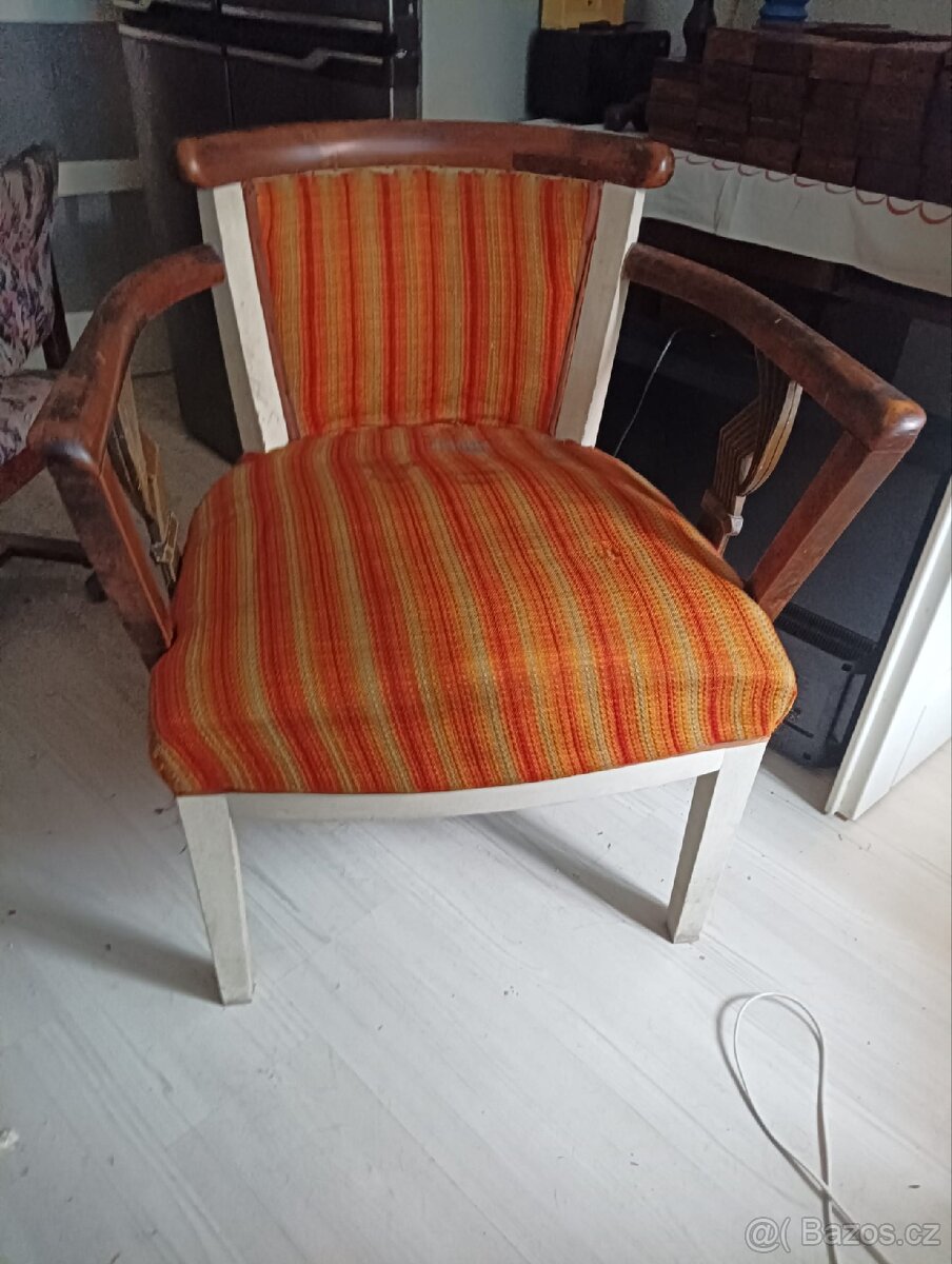 Křeslo - 2