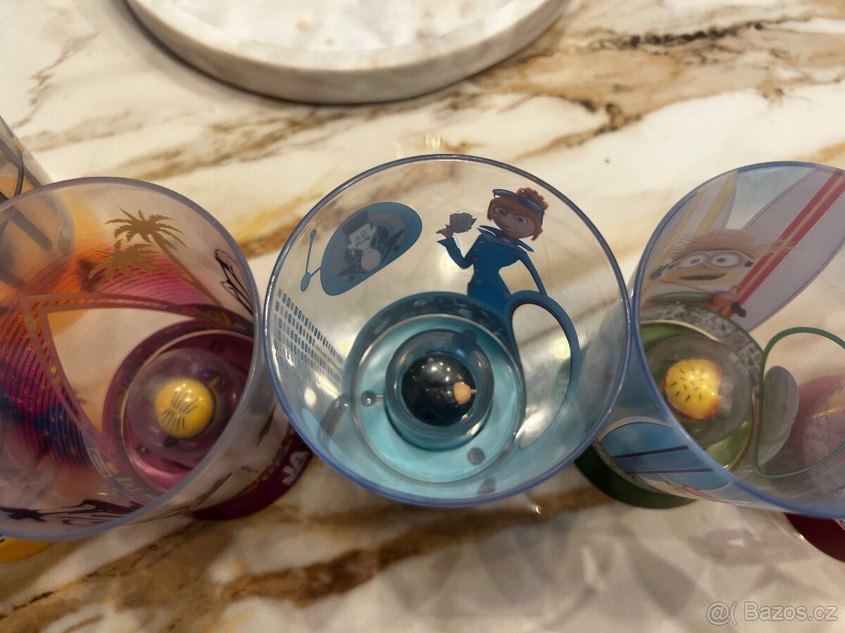 8ks HRNÍČKY s hračkami JÁ PADOUCH - 2