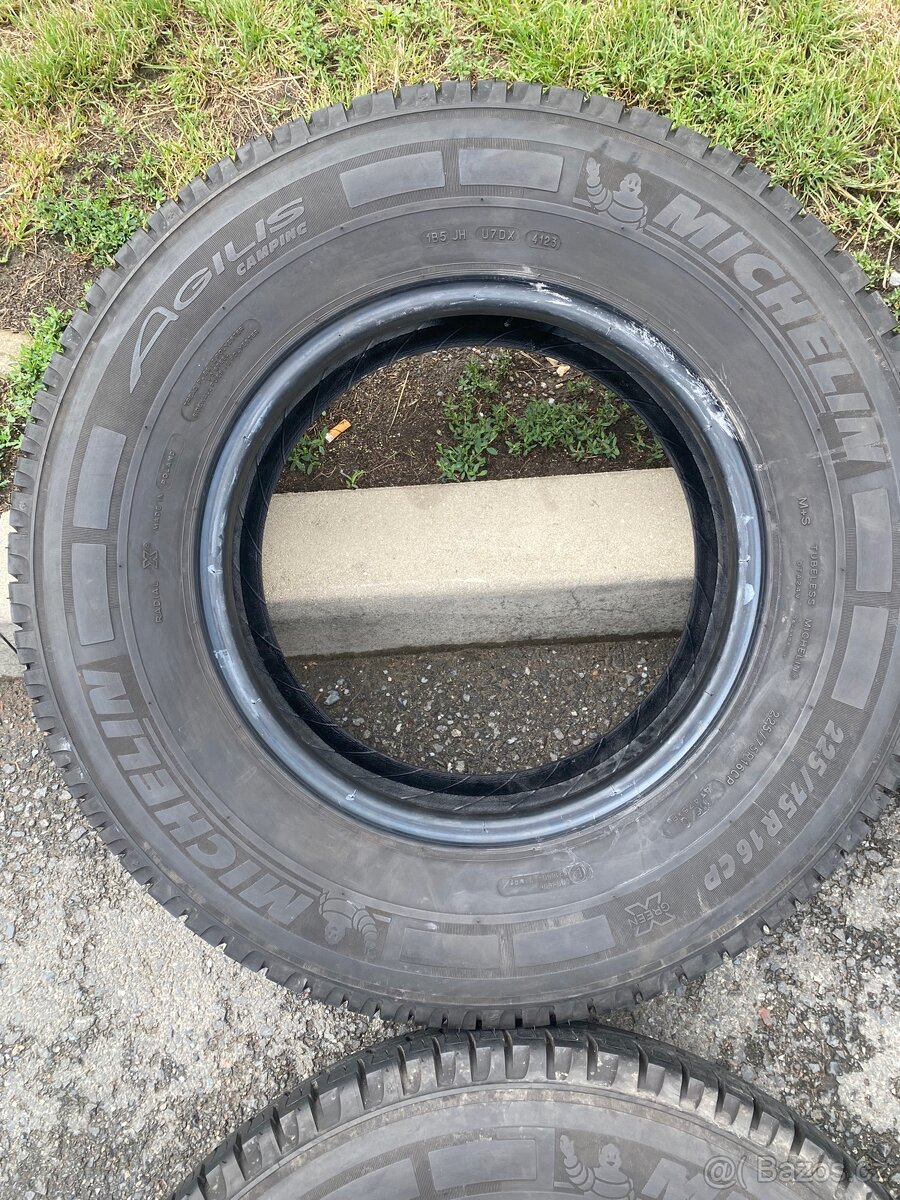 Celoroční pneumatiky Michelin 225/75/16c - 2