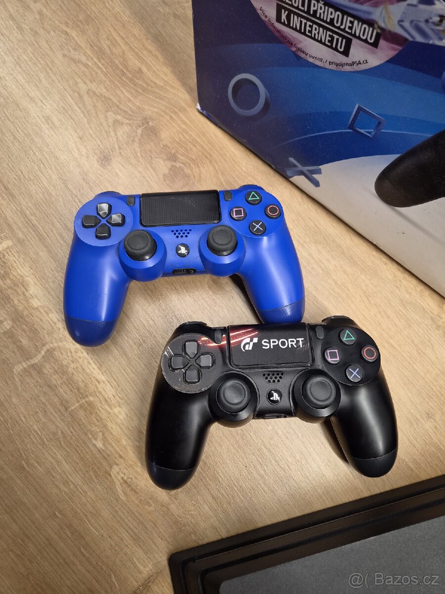 PlayStation 4 Pro 1TB + 2x ovladač + krabice + 9 her - 2