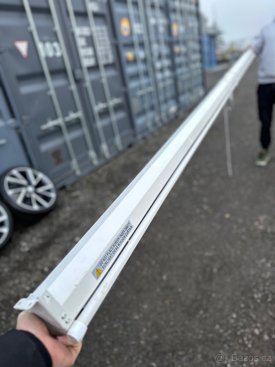 Projekční plátno / roleta ELITE SCREENS - 2