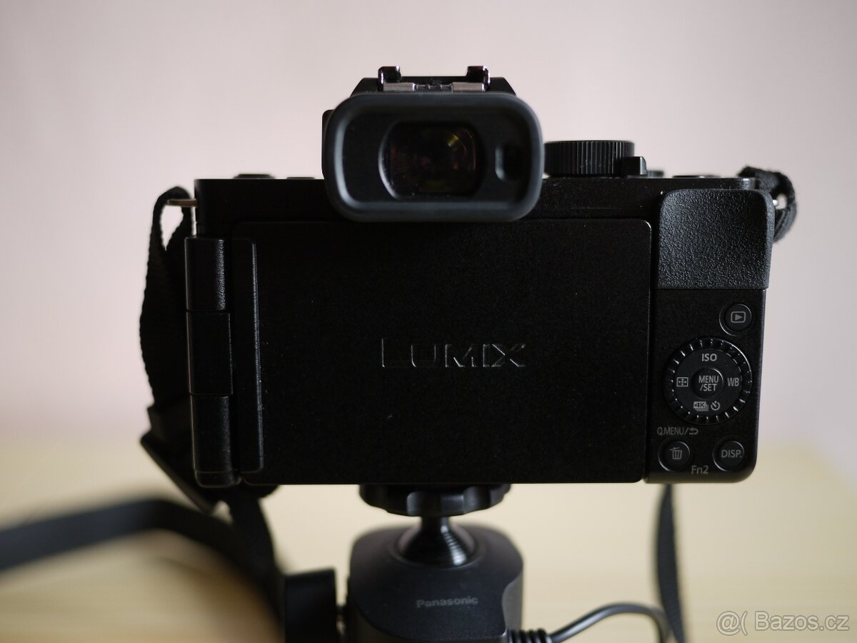 Fotoaparát Panasonic G100+stativ a brašna... - 2