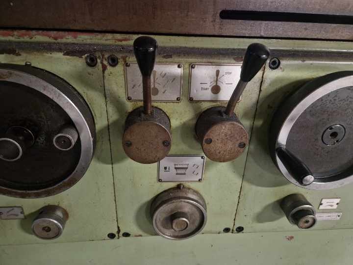 Brúska s odsávaním - 2