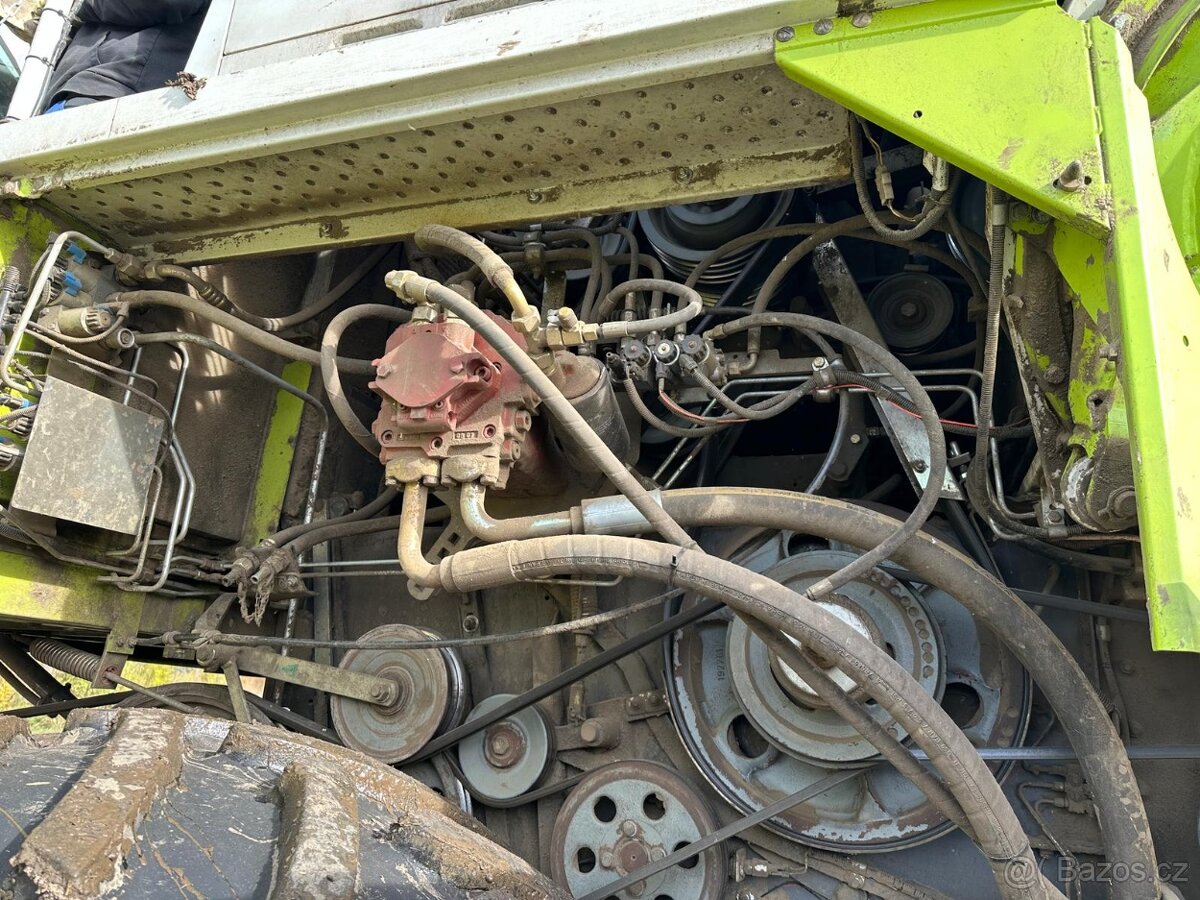 Claas Mega 360 kombajn - 2