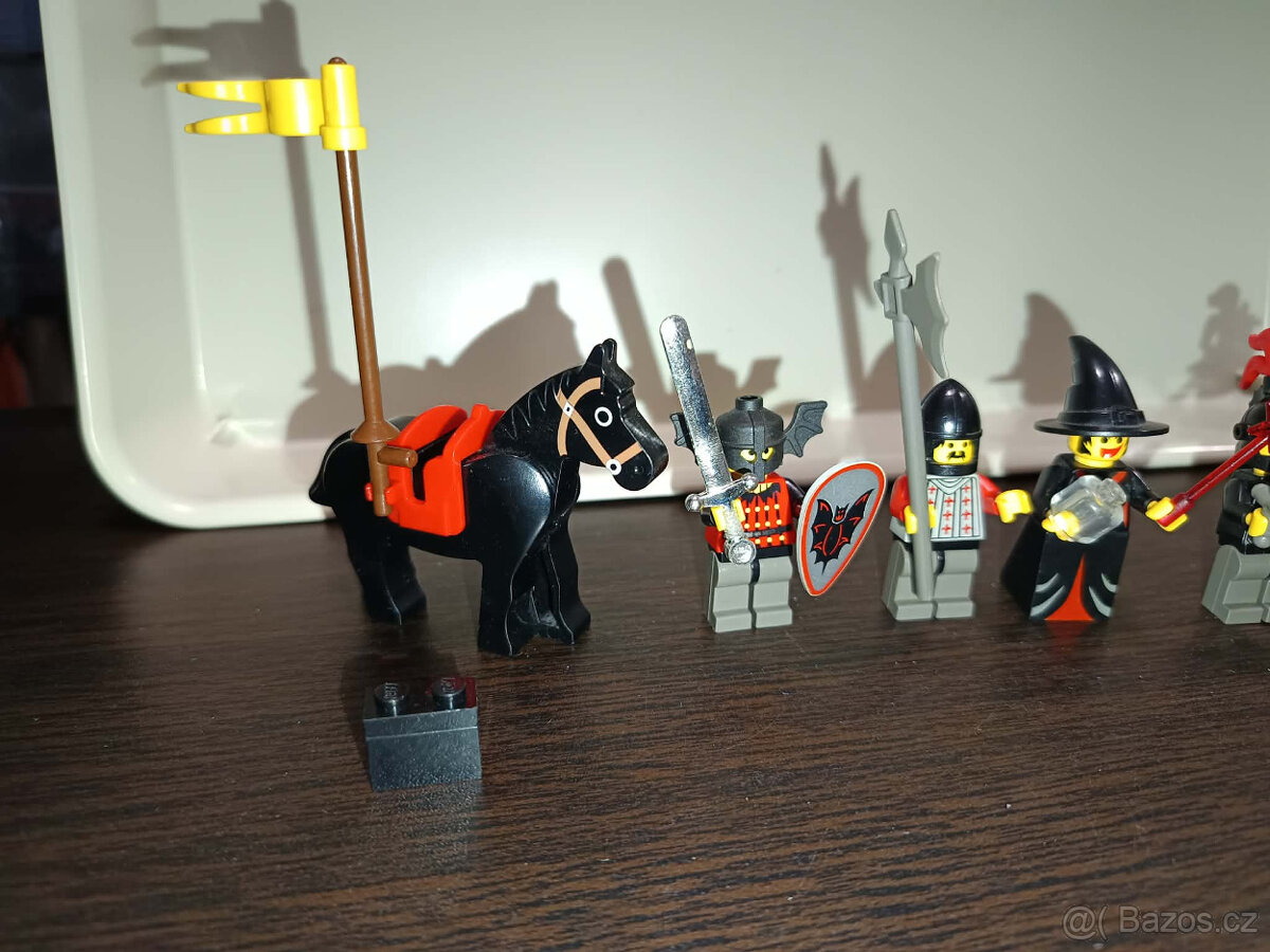 LEGO Castle 6031 Fright Force - 2