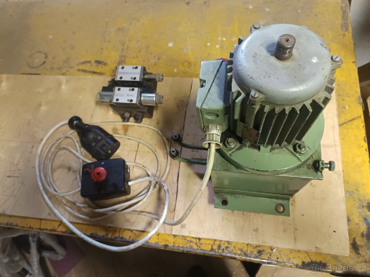Prodám hydraulickou jednotku - 2