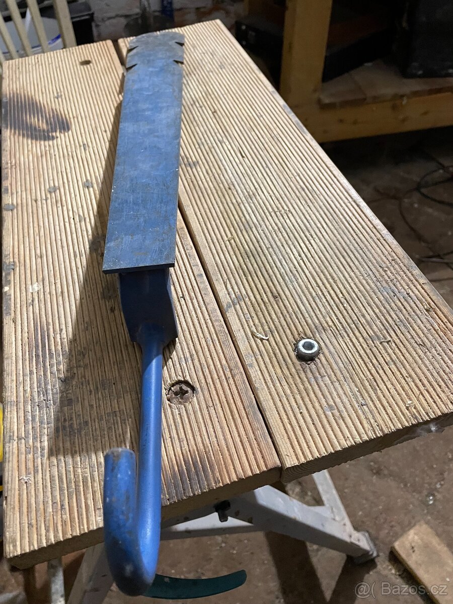 Trhák na eternit- pokrývačská šavle - 2