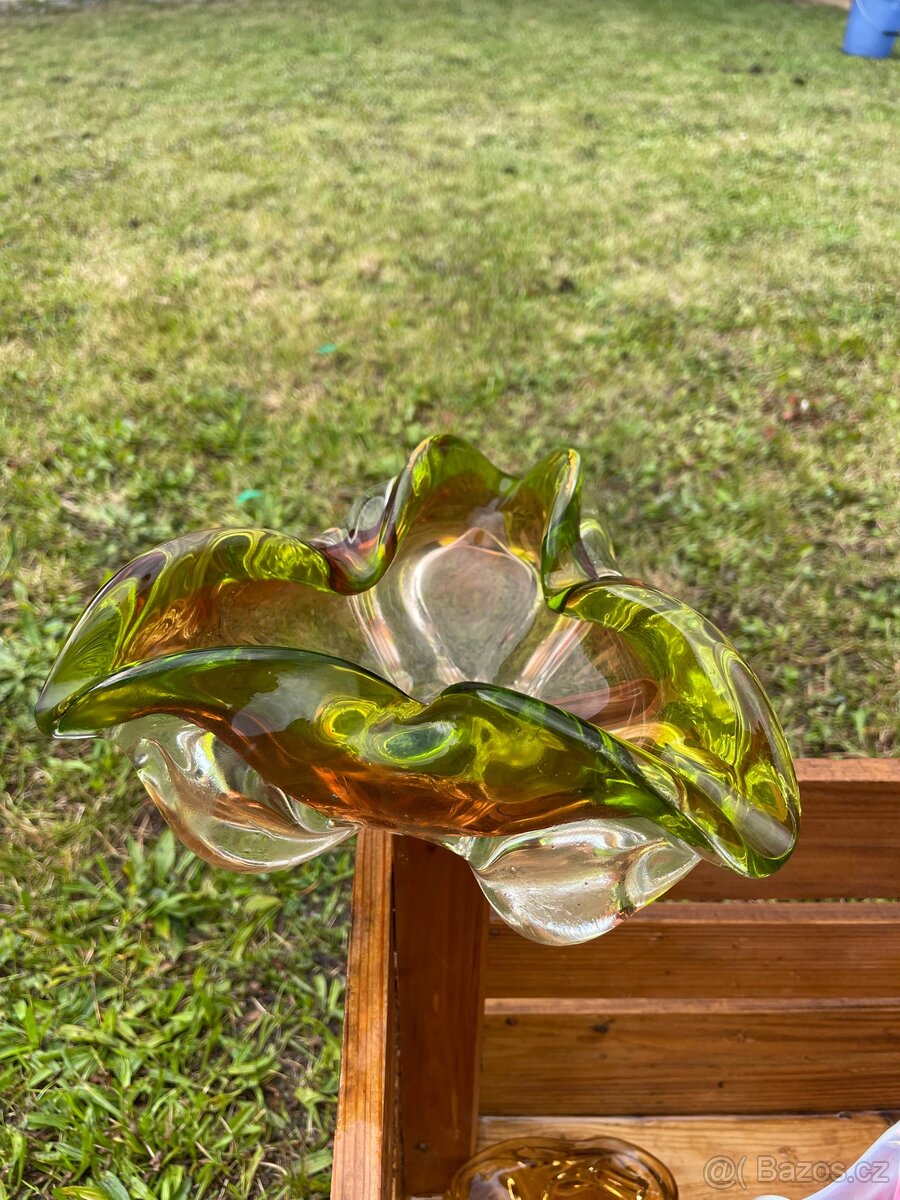 Vázy hutní sklo - 2