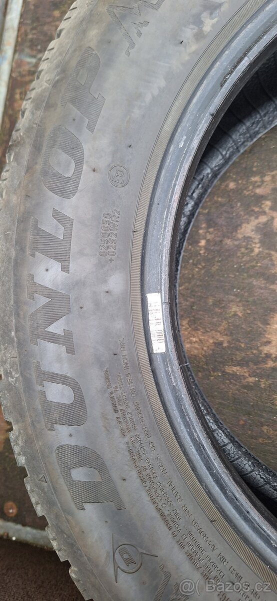 215 60 r16 zimní Dunlop 5,5mm - 2
