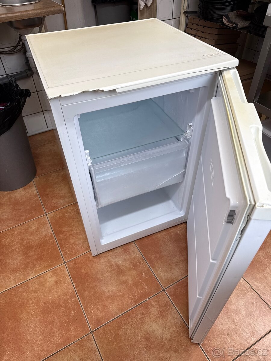 Mrazák 54x60x84 - 2