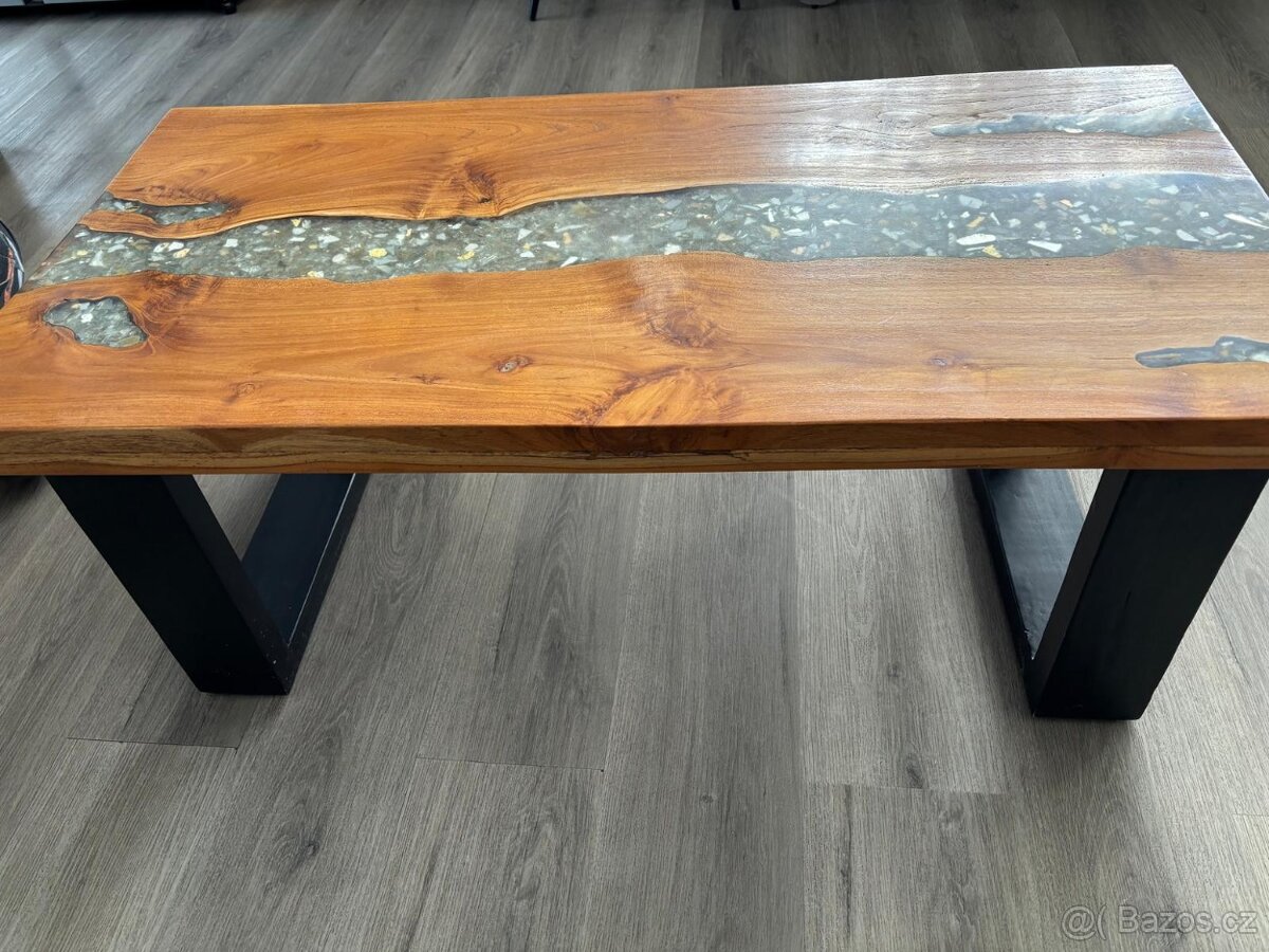 Konferenční stolek - 2