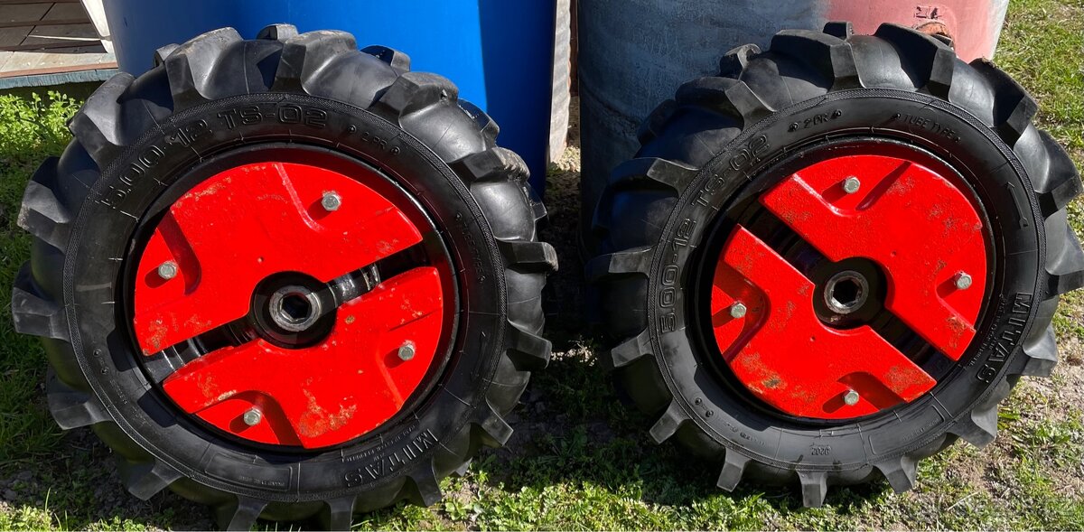 Vari Tera kola - pneu Mitas - 2