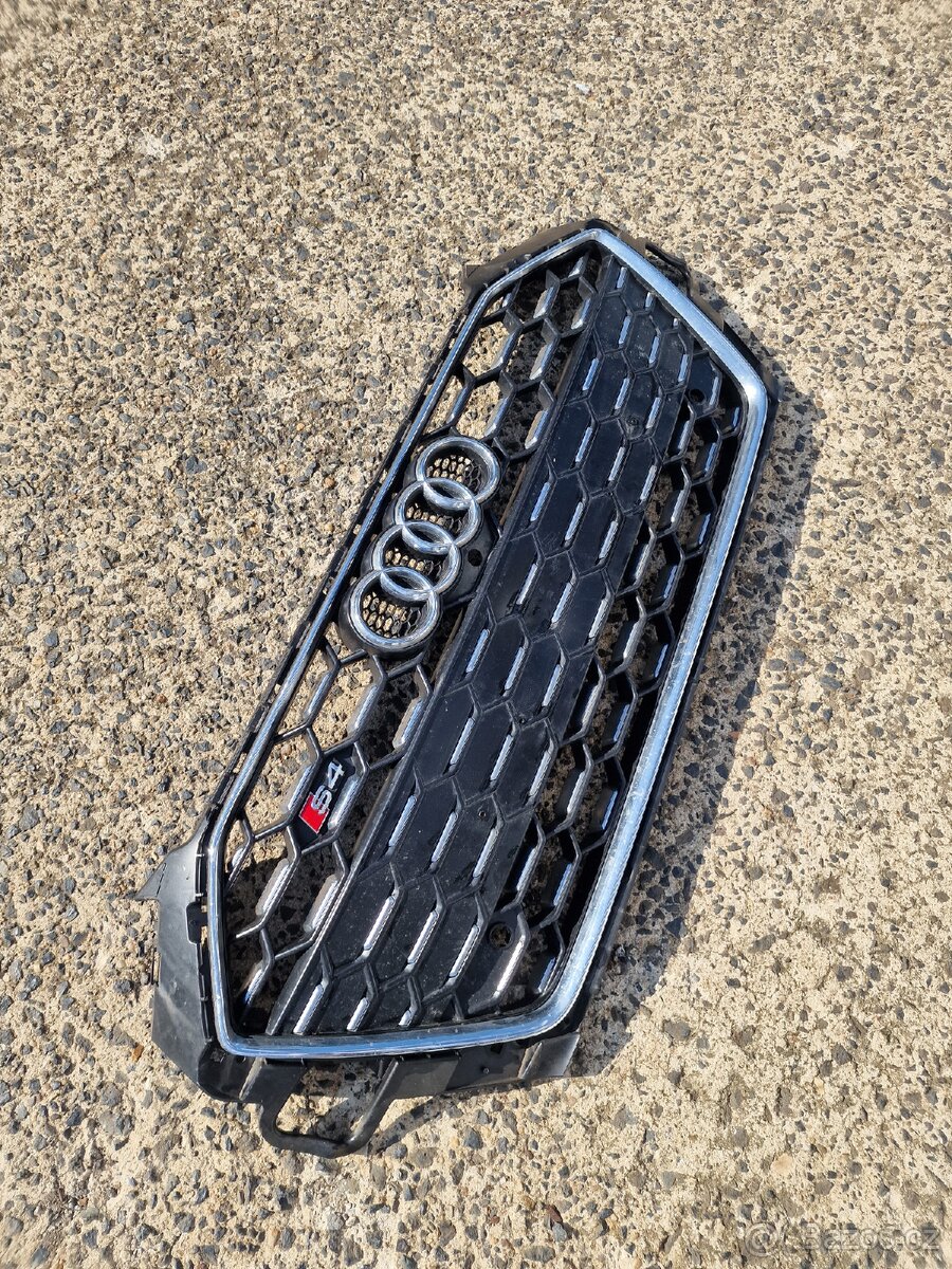 Maska Audi A4 S4 sline - 2