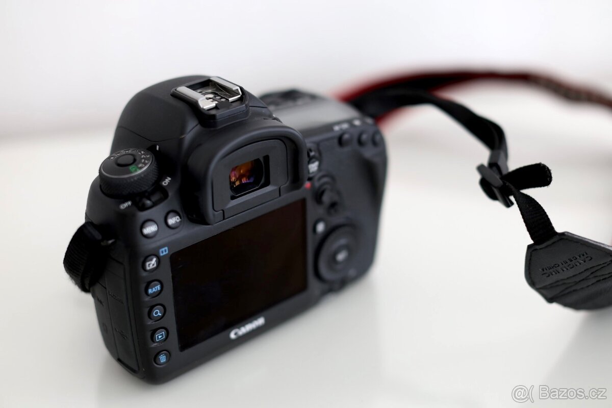 Canon EOS 5D Mark IV - 2