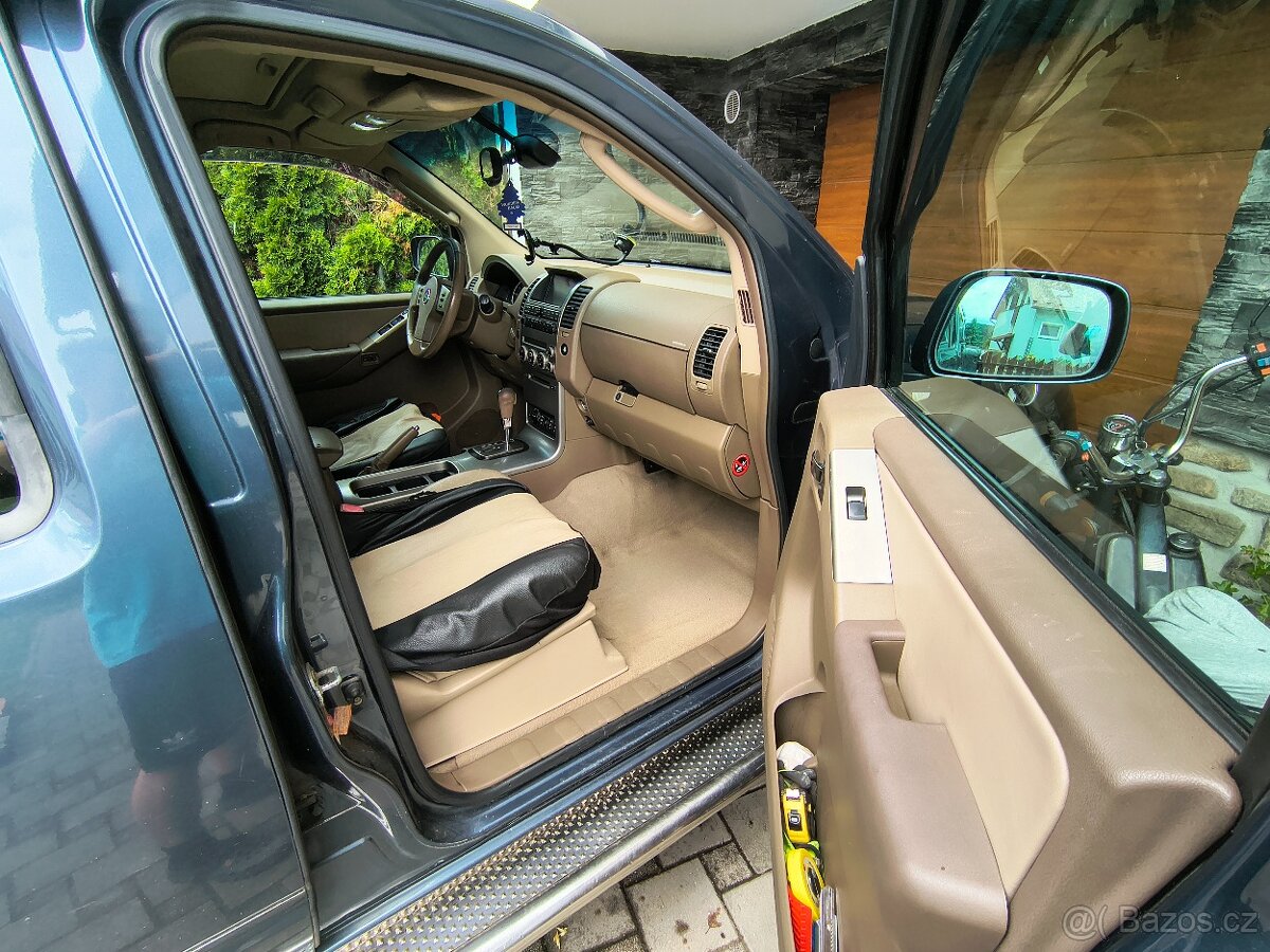 Nissan Pathfinder 2,5 128kw - 2